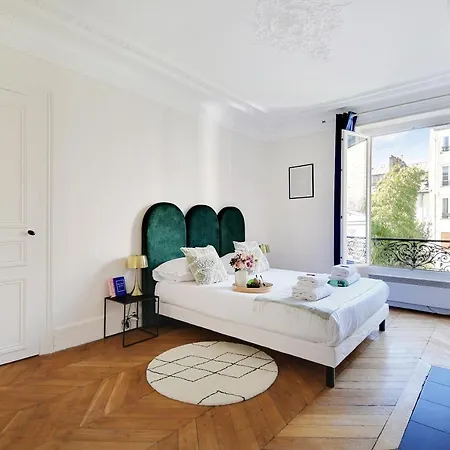 Cmg - Batignolles 2f * Paris