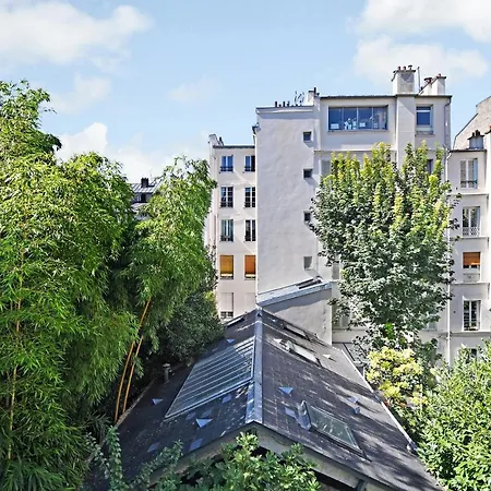 Cmg - Batignolles 2f * París